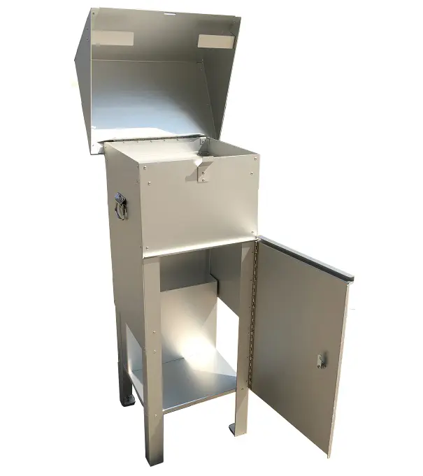 TSP air sampler cabinet with roof installed